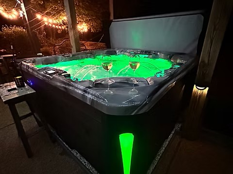 Infinity Hot Tub - Image 2